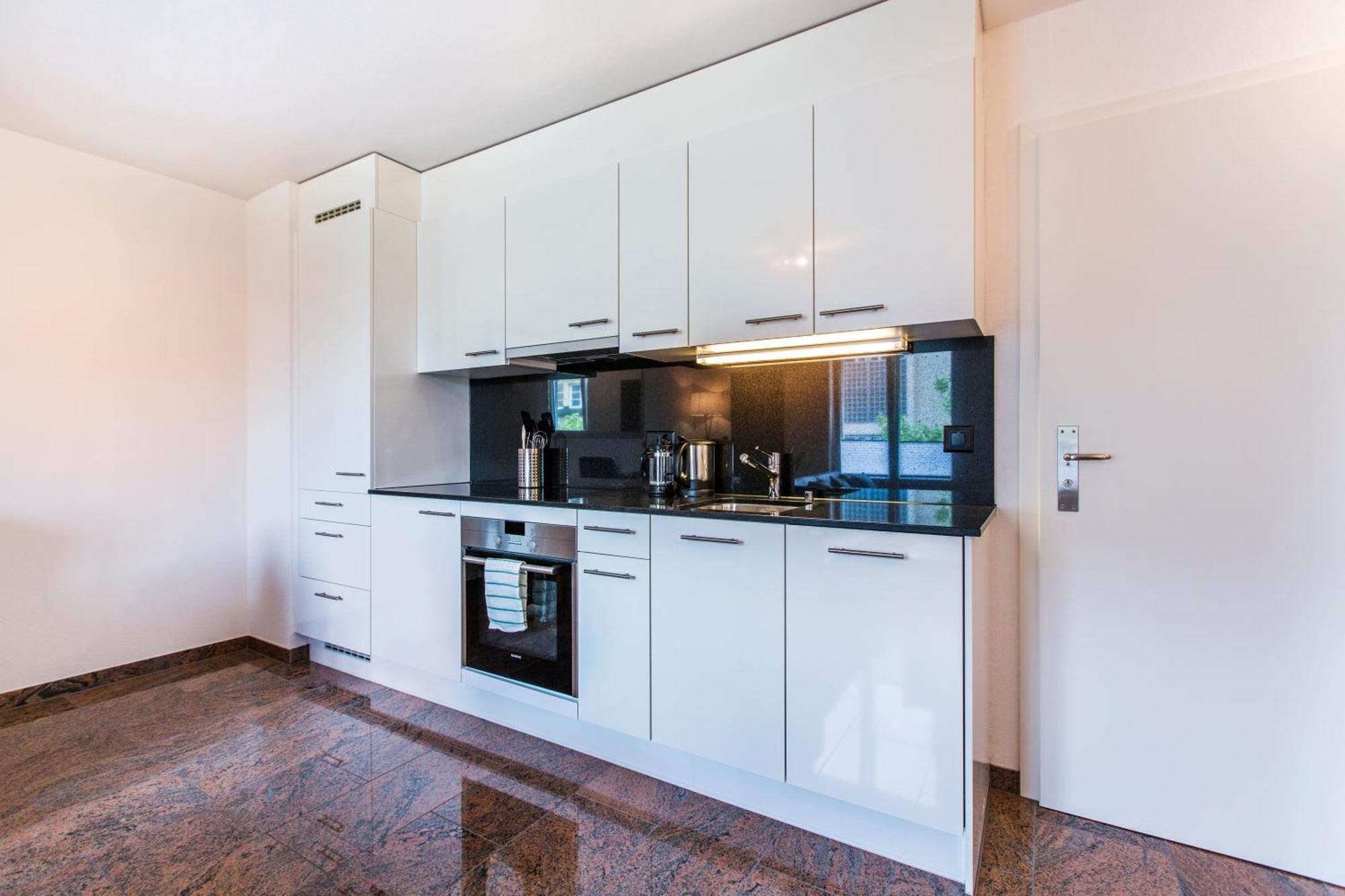 Nest - Stampfenbachstrasse Apartemen Zurich